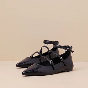 Lulu's Black Strappy Flats